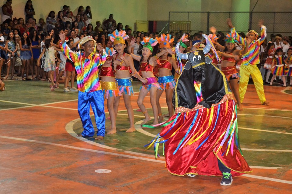 Prefeitura municipal realiza a primeira noite do arraiá da cidade de Joaquim Pires - Imagem 57