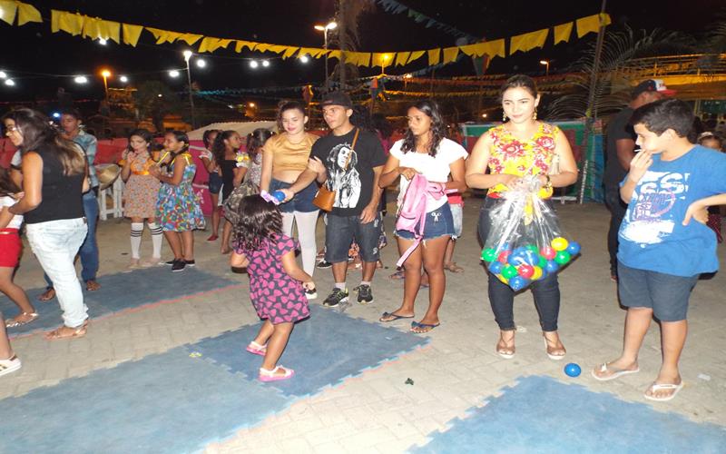 Público prestigia primeira noite do Encontro de Folguedos na Praça Manoel Nogueira Lima  - Imagem 10