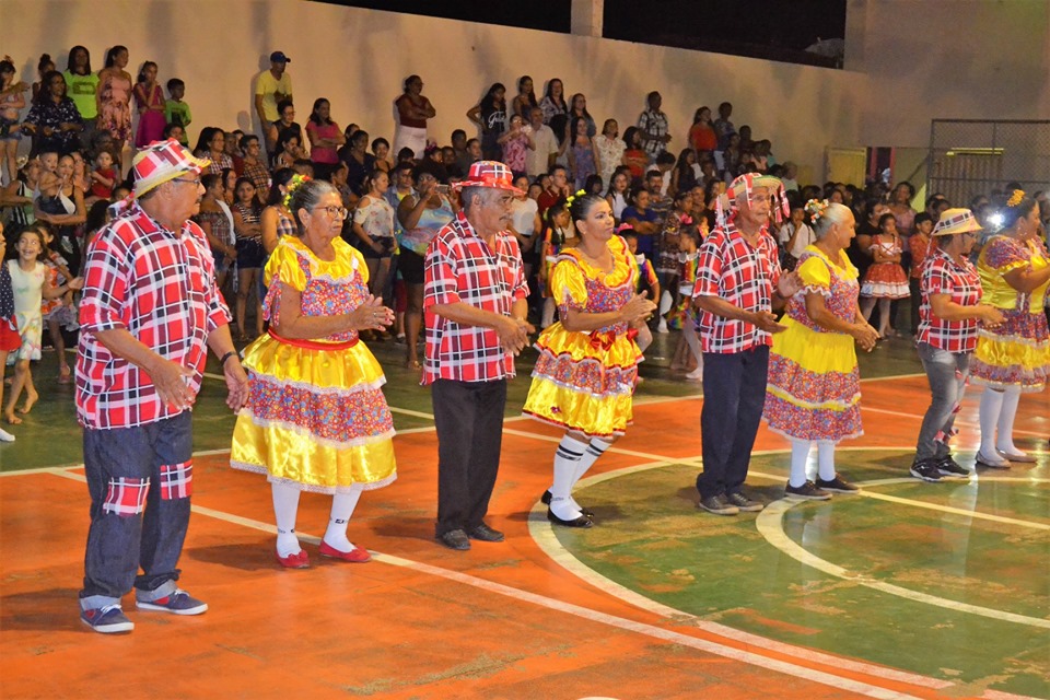 Prefeitura municipal realiza a primeira noite do arraiá da cidade de Joaquim Pires - Imagem 69