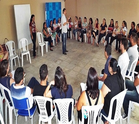 SEMED repassa aos diretores de escolas os filmes a serem trabalhados para o desfile do 7 de Setembro  de 2019