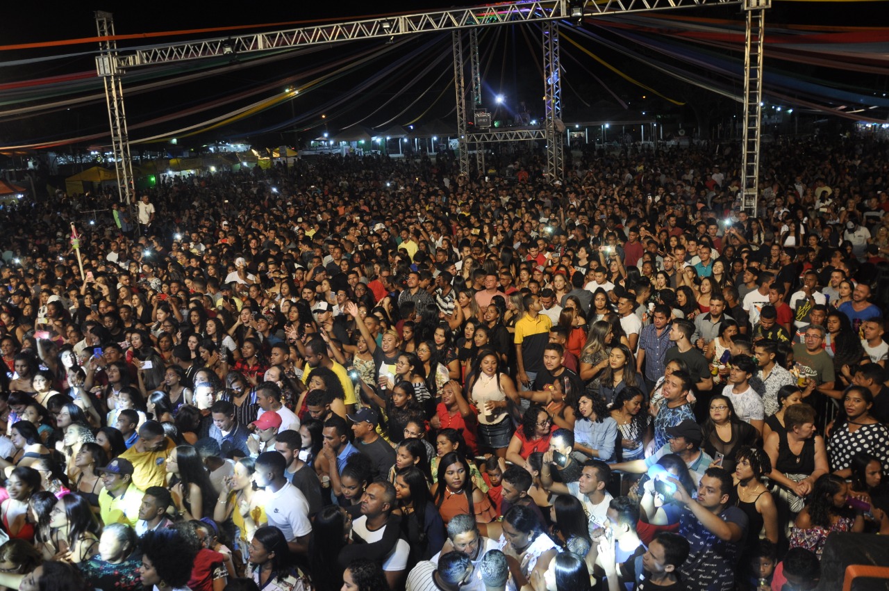 Momentos inesquecíveis em 5a noite da 19a Semana Cultural em Monsenhor Gil  - Imagem 2