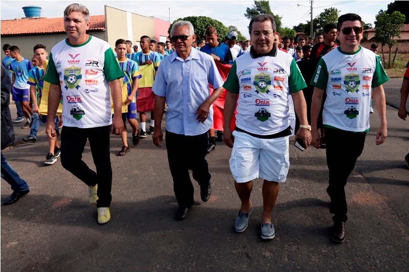 Cerca de 600 atletas participam da abertura da 5ª Copa Água Branca Nordeste de Futebol de Base - Imagem 1