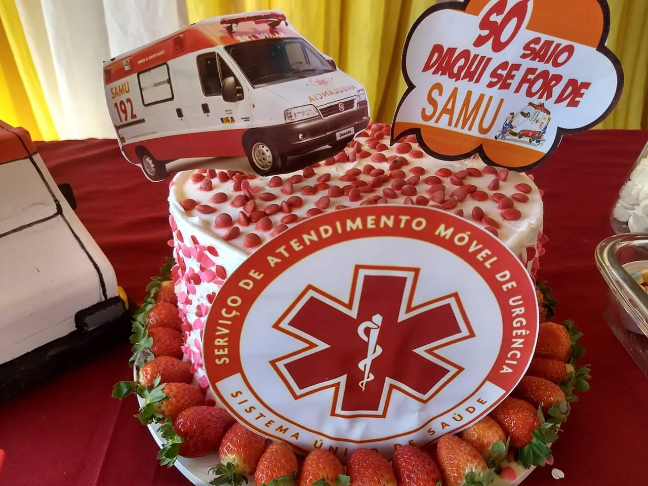 Prefeito João Luiz participa de comemoração de 03 anos de relevantes serviços do SAMU  - Imagem 9