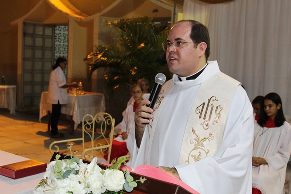 Padre Lael Rubem celebra terceira noite de novena a Santo Inácio de Loyola - Imagem 12