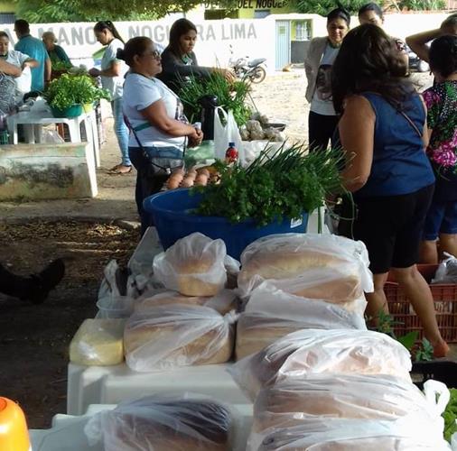 Público prestigia comprando produtos na Feira Sabores e Saberes - Imagem 16