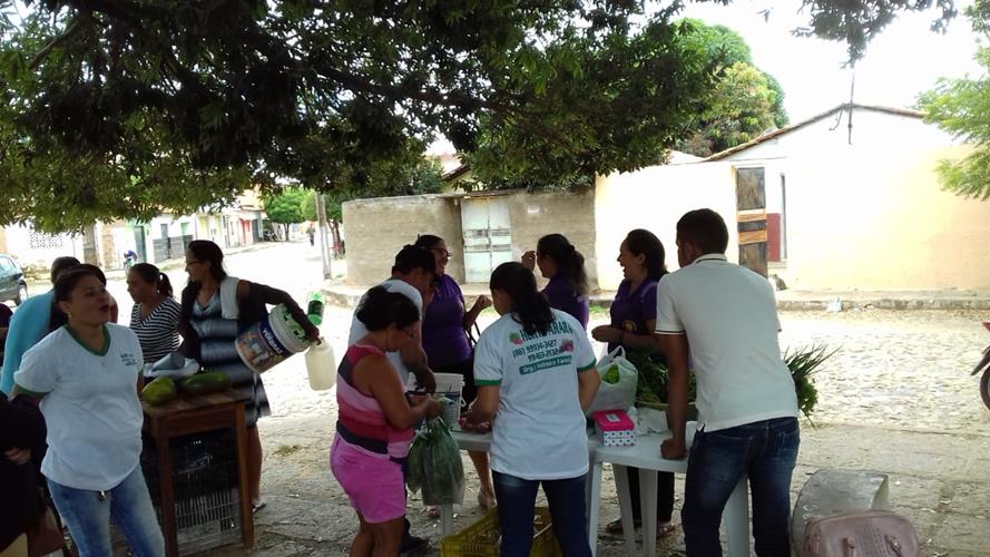Público prestigia comprando produtos na Feira Sabores e Saberes - Imagem 2