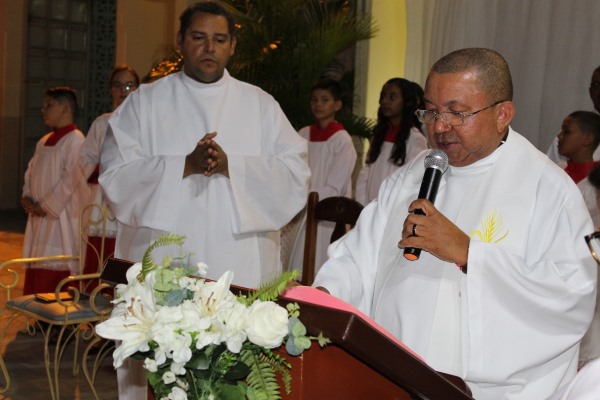 Fiéis participaram da segunda noite de novena a Santo Inácio de Loyola, na noite dessa terça-feira - Imagem 23