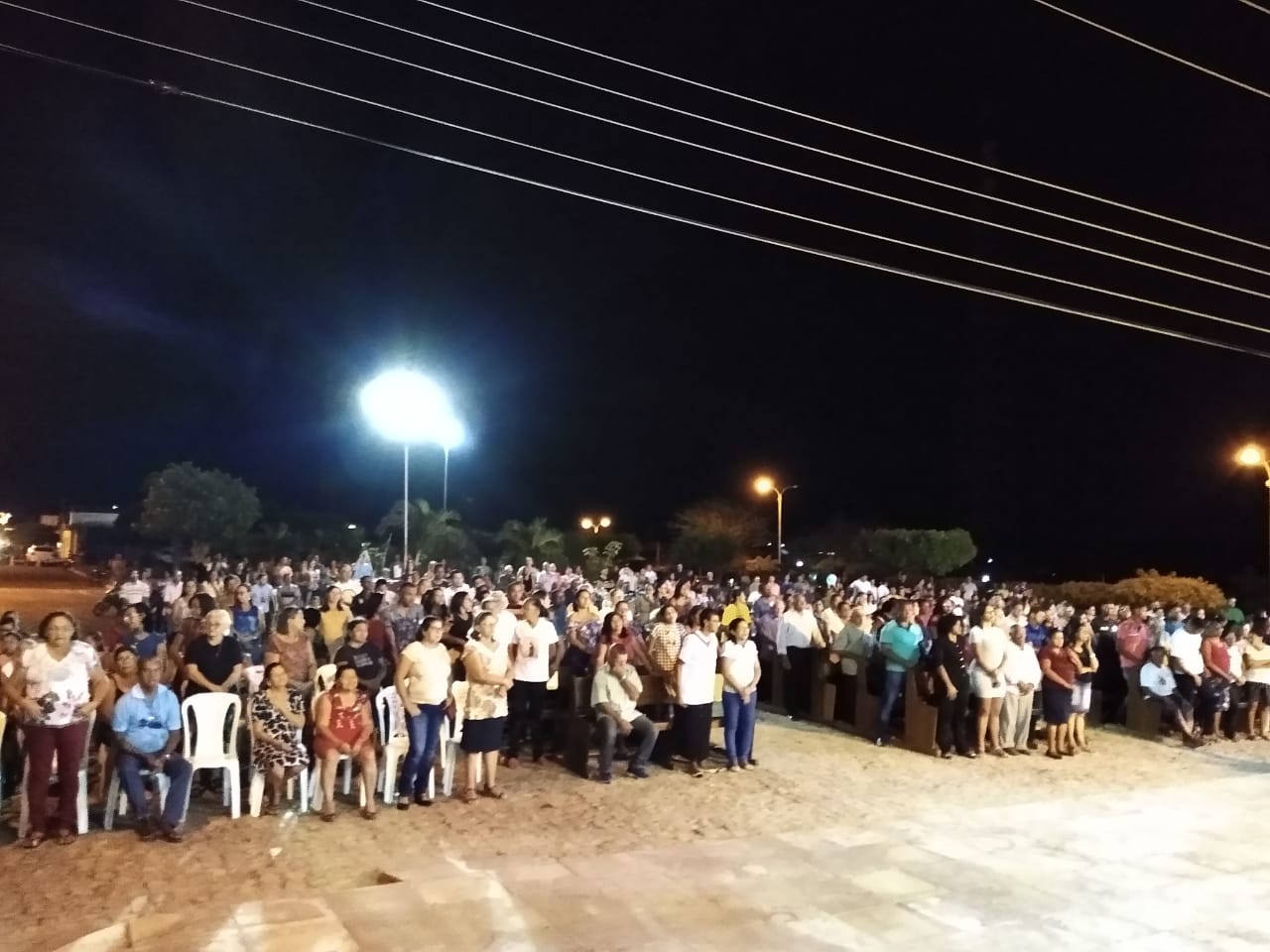 Fiéis participaram da segunda noite de novena a Santo Inácio de Loyola, na noite dessa terça-feira - Imagem 6