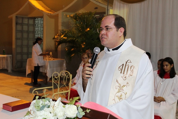 Padre Lael Rubem celebra terceira noite de novena a Santo Inácio de Loyola