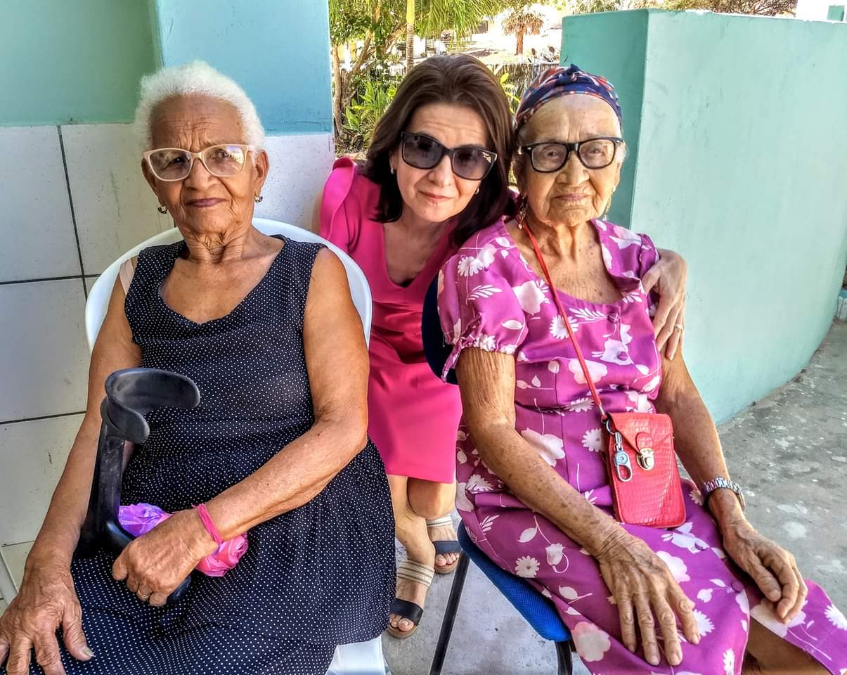 Idosos de Monsenhor Gil se encontram em dia de lazer - Imagem 4