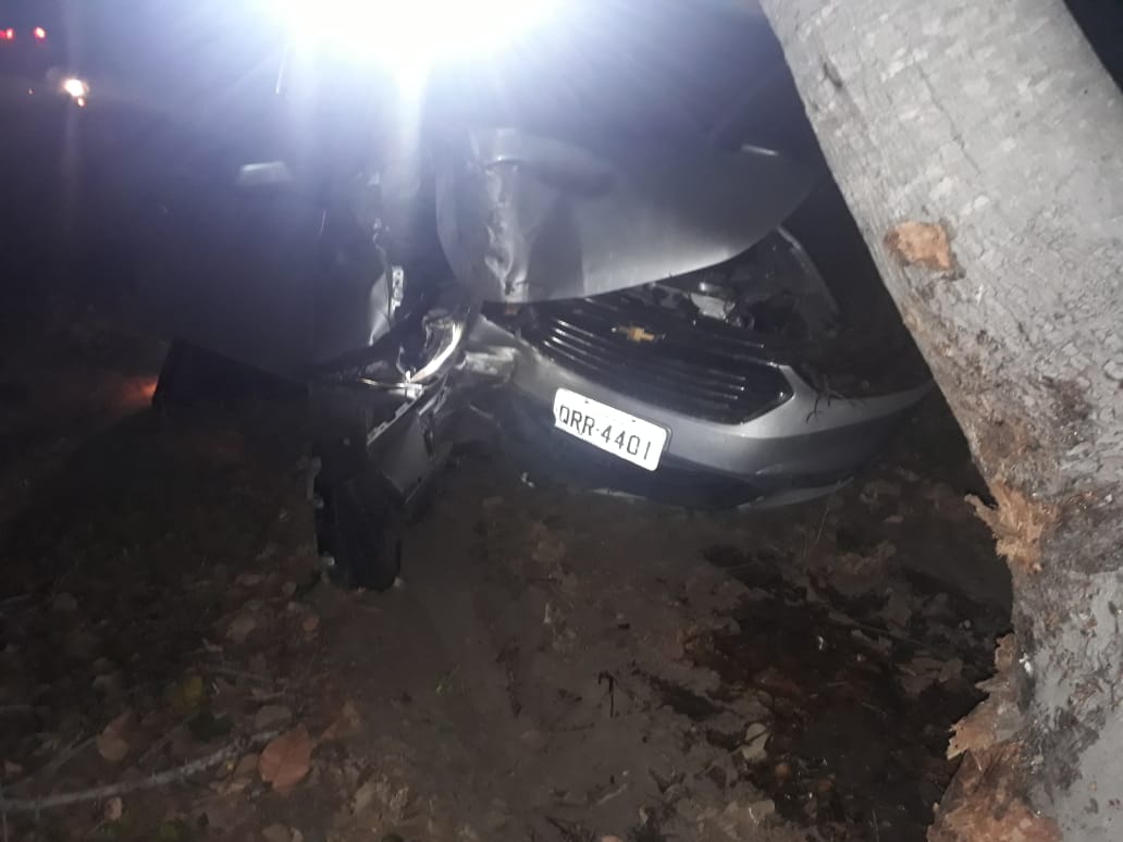 Carro que levava pacientes de Santo Inácio para Teresina sofre acidente  - Imagem 7