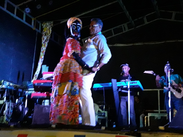 São João do bairro Codó junta multidão em Dom Expedito Lopes confira os vídeos.  - Imagem 7