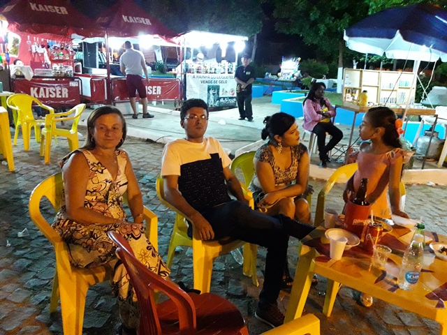 São João do bairro Codó junta multidão em Dom Expedito Lopes confira os vídeos.  - Imagem 27