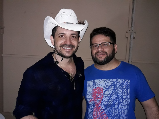 São João do bairro Codó junta multidão em Dom Expedito Lopes confira os vídeos.  - Imagem 56