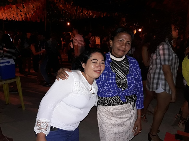 São João do bairro Codó junta multidão em Dom Expedito Lopes confira os vídeos.  - Imagem 38