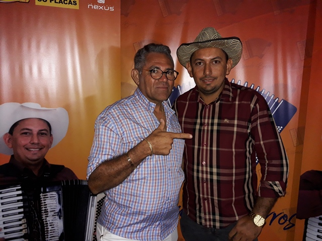 São João do bairro Codó junta multidão em Dom Expedito Lopes confira os vídeos.  - Imagem 58