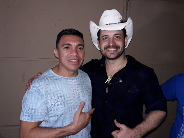 São João do bairro Codó junta multidão em Dom Expedito Lopes confira os vídeos.  - Imagem 54