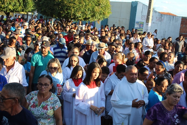 Milhares de fiéis participaram da missa solene a Santo Inácio de Loyola  - Imagem 14