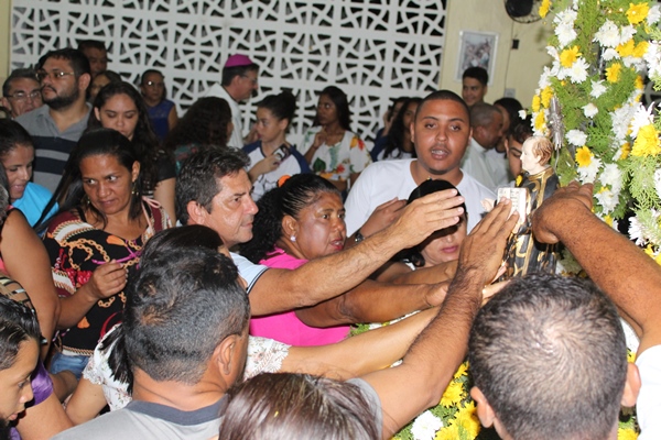 Milhares de fiéis participaram da missa solene a Santo Inácio de Loyola  - Imagem 45