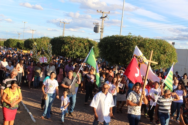 Milhares de fiéis participaram da missa solene a Santo Inácio de Loyola  - Imagem 11
