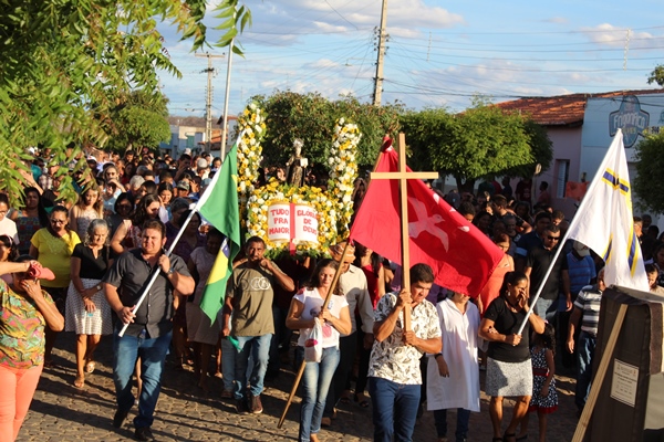 Milhares de fiéis participaram da missa solene a Santo Inácio de Loyola  - Imagem 1