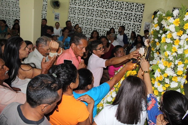 Milhares de fiéis participaram da missa solene a Santo Inácio de Loyola  - Imagem 43