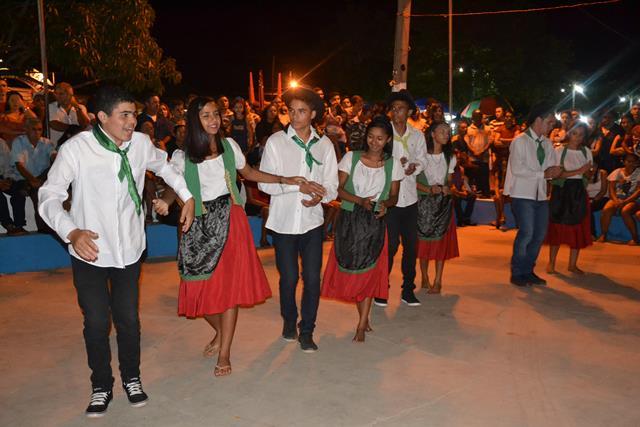 2º Dia do São João do Bairro Codó em Dom Expedito Lopes confira os vídeos. “Multidão prestigia o evento” - Imagem 29