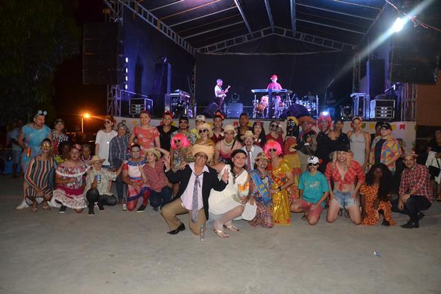 2º Dia do São João do Bairro Codó em Dom Expedito Lopes confira os vídeos. “Multidão prestigia o evento” - Imagem 26