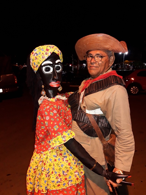 2º Dia do São João do Bairro Codó em Dom Expedito Lopes confira os vídeos. “Multidão prestigia o evento” - Imagem 4