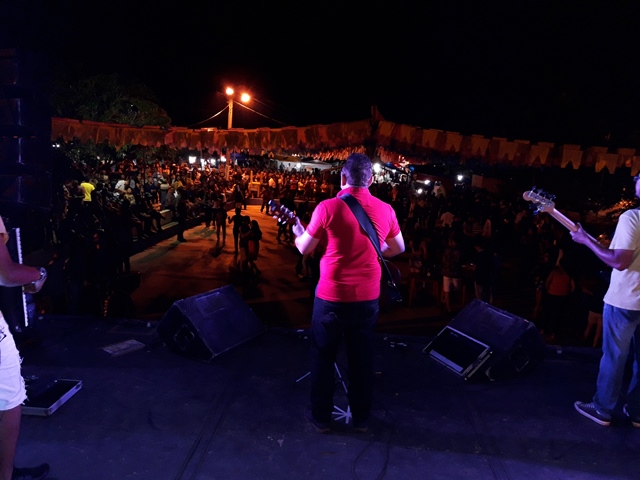 2º Dia do São João do Bairro Codó em Dom Expedito Lopes confira os vídeos. “Multidão prestigia o evento” - Imagem 9