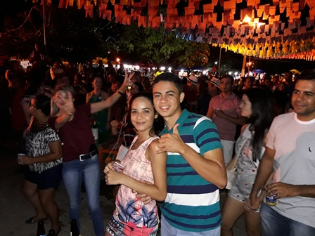 Último dia do S.J do bairro Codó surpreendeu a todos com as grandes atrações - Confira os vídeos! - Imagem 38