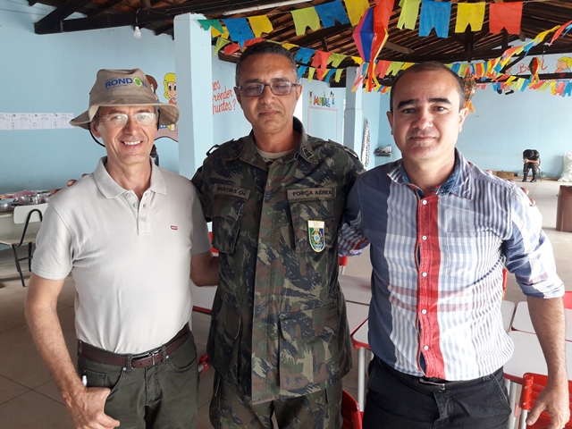 Dom Expedito Lopes recebeu visita do Coronel Marcelo Martins do Ministério da Defesa. - Imagem 3