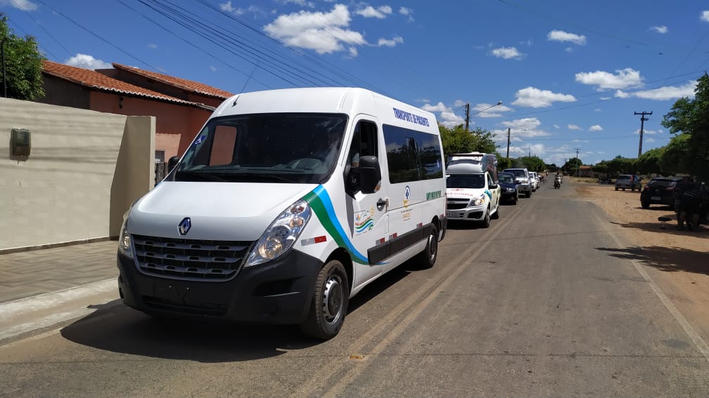 Prefeitura de Santo Inácio recebe Van para a secretaria de saúde   - Imagem 8
