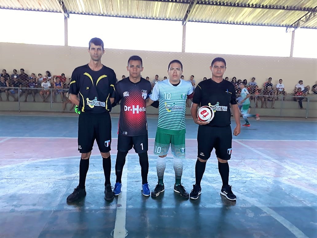 Seleção municipal de futsal vence de virada e se classifica para as quartas de final - Imagem 3