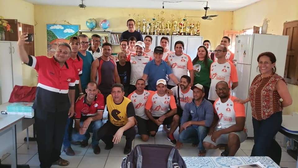 Prefeito João Luiz recebe os atletas dos jogos das Igrejas Evangélicas  - Imagem 7