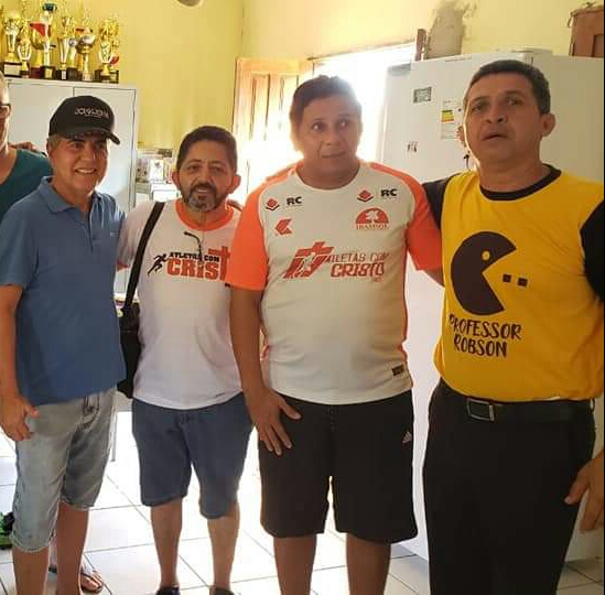 Prefeito João Luiz recebe os atletas dos jogos das Igrejas Evangélicas  - Imagem 6