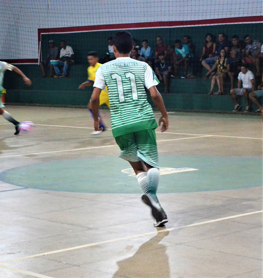 Prefeito Genival Bezerra prestigia a classificação da seleção municipal de futsal - Imagem 17