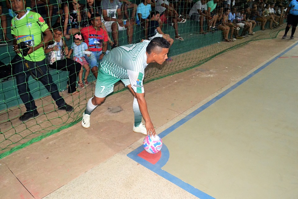 Prefeito Genival Bezerra prestigia a classificação da seleção municipal de futsal - Imagem 36