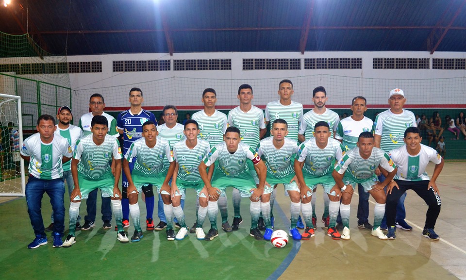 Prefeito Genival Bezerra prestigia a classificação da seleção municipal de futsal - Imagem 2