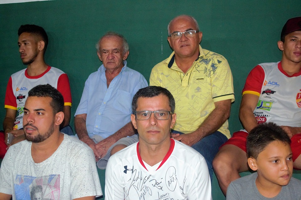 Prefeito Genival Bezerra prestigia a classificação da seleção municipal de futsal - Imagem 9
