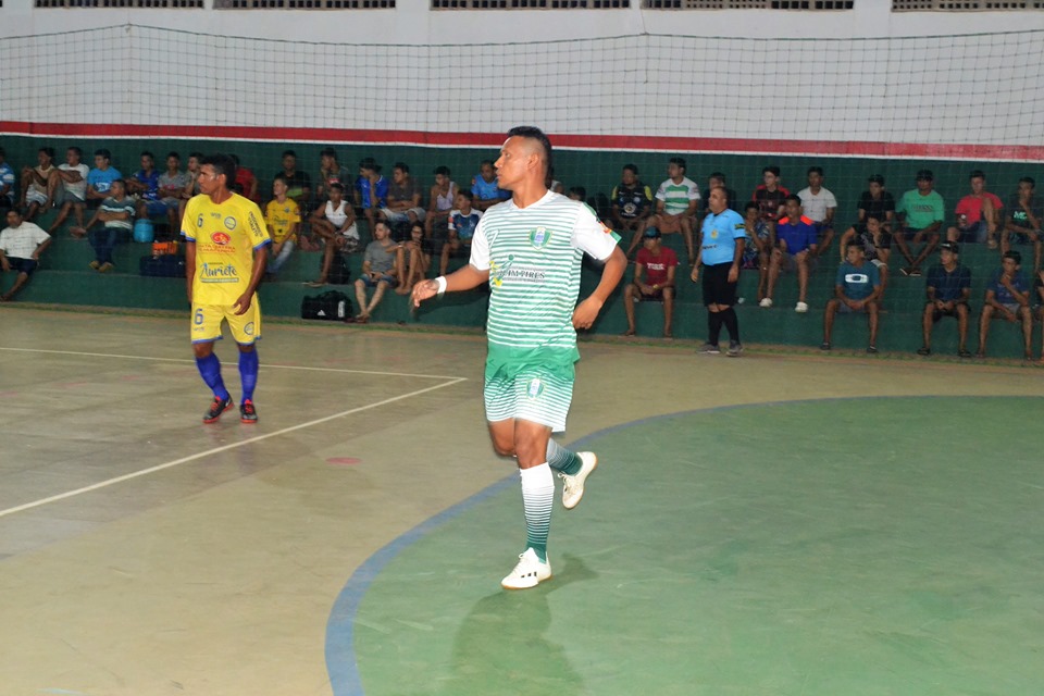 Prefeito Genival Bezerra prestigia a classificação da seleção municipal de futsal - Imagem 26