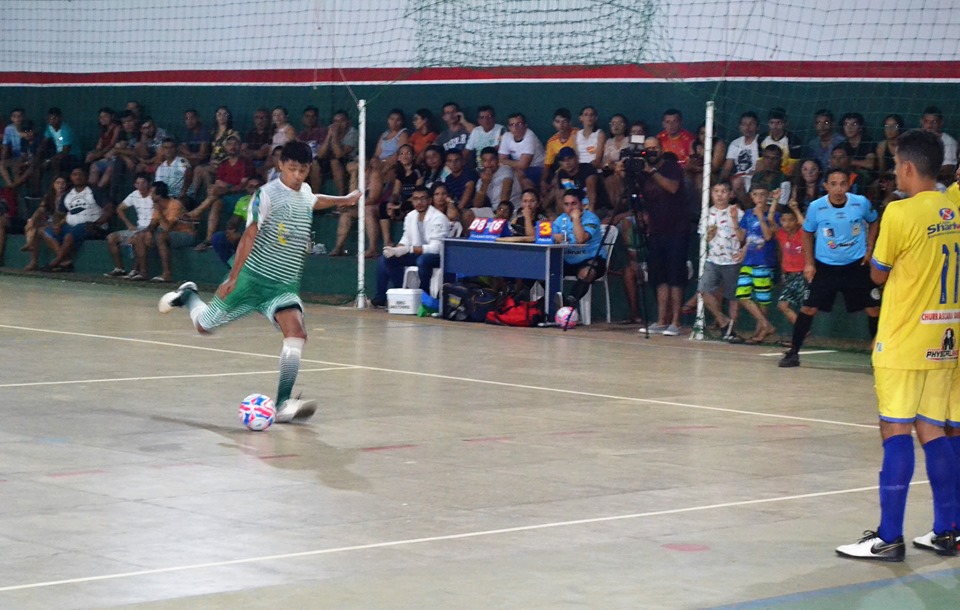 Prefeito Genival Bezerra prestigia a classificação da seleção municipal de futsal - Imagem 37