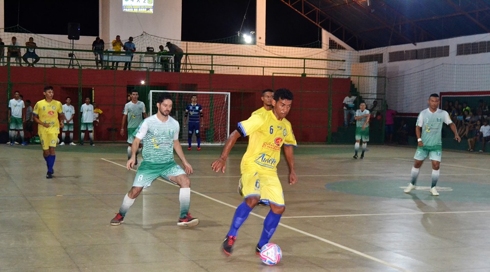 Prefeito Genival Bezerra prestigia a classificação da seleção municipal de futsal - Imagem 27