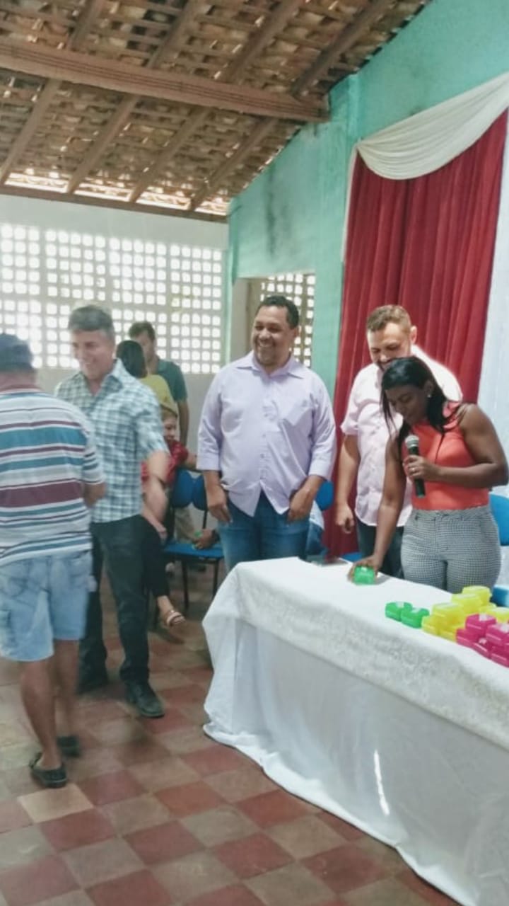 Prefeito faz entrega de próteses dentárias e afirma seu compromisso de continuar este trabalho de alto estima  - Imagem 6