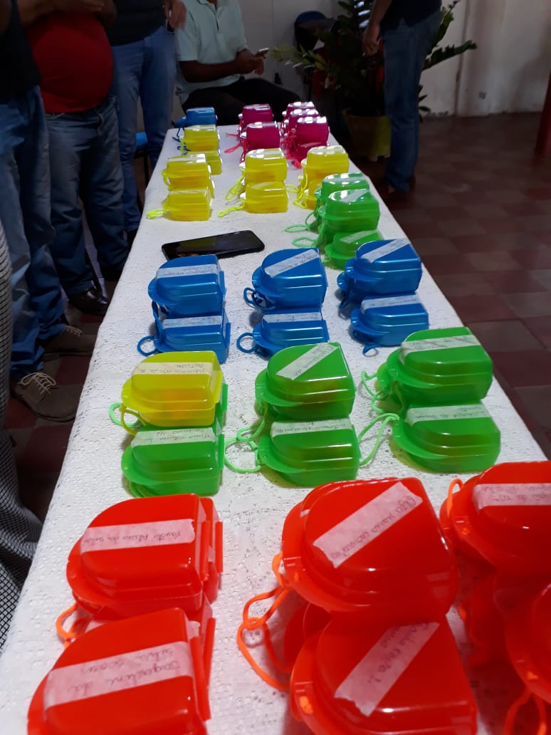 Prefeito faz entrega de próteses dentárias e afirma seu compromisso de continuar este trabalho de alto estima  - Imagem 5