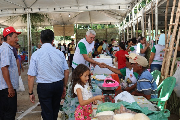Município de N. S. dos Remédios realiza II Feira da Agricultura Familiar  - Imagem 12