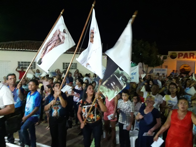 Dom Expedito Lopes realiza Celebração Histórica para receber o Padre Cláudio - Imagem 21