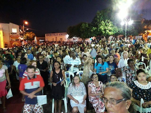Dom Expedito Lopes realiza Celebração Histórica para receber o Padre Cláudio - Imagem 17
