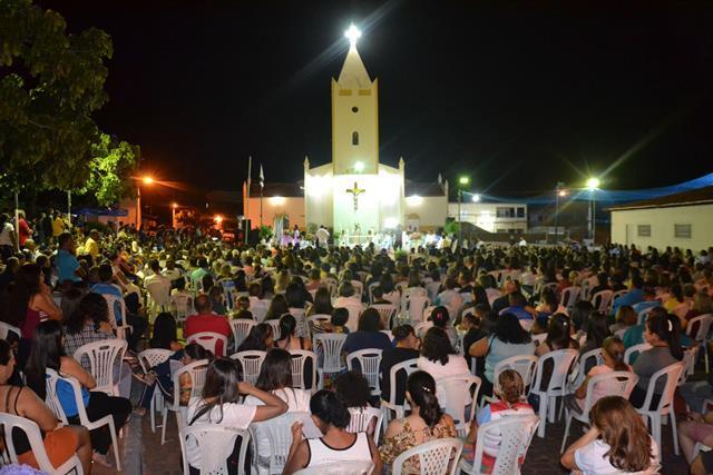 Dom Expedito Lopes realiza Celebração Histórica para receber o Padre Cláudio - Imagem 79