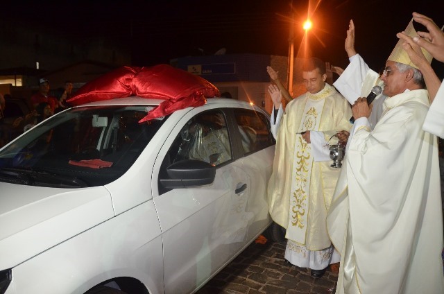 Dom Expedito Lopes realiza Celebração Histórica para receber o Padre Cláudio - Imagem 13